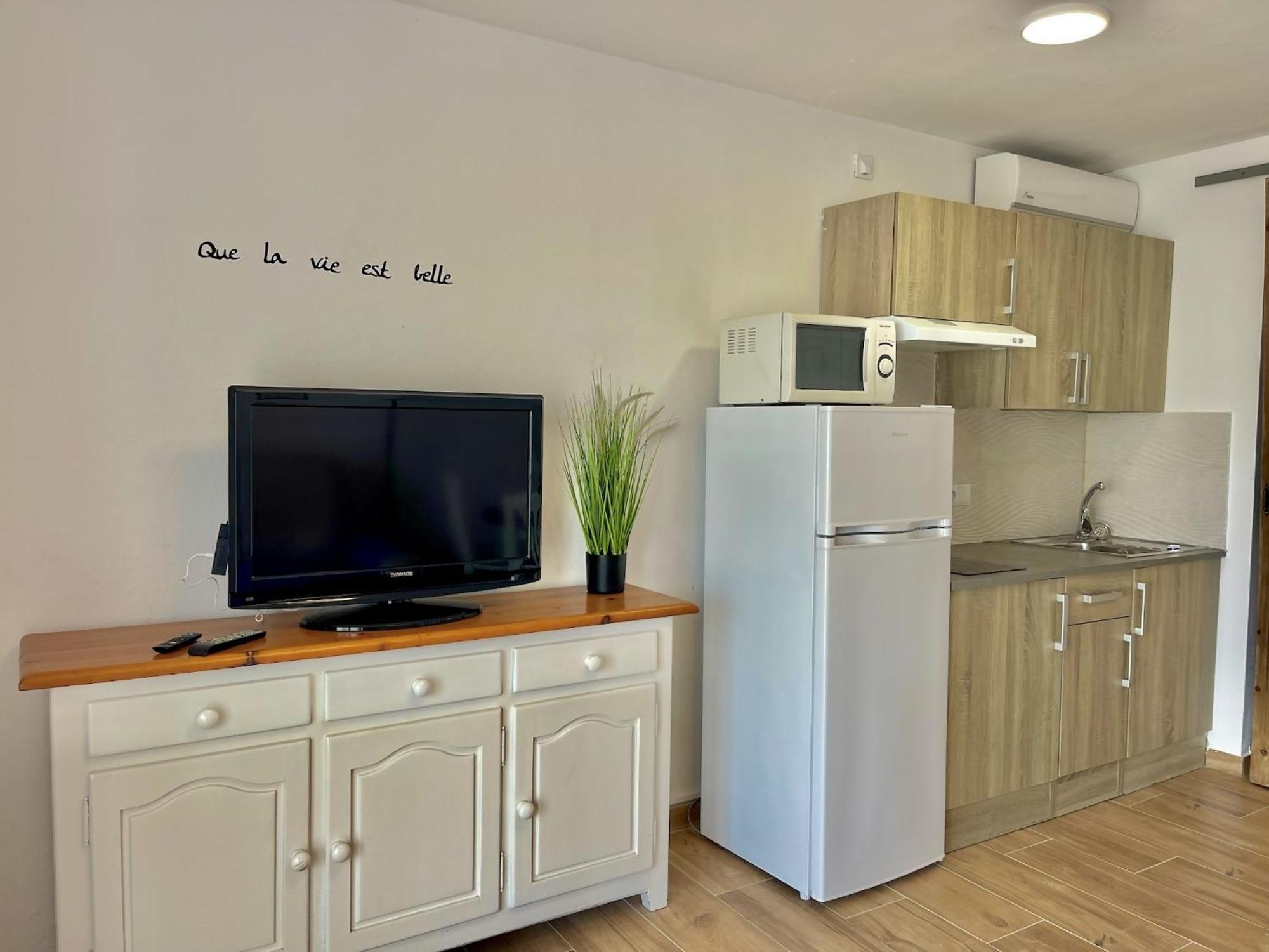 Appartement Gregal Castell Sol Arenal De Castell à Arenal d'en Castell Extérieur photo